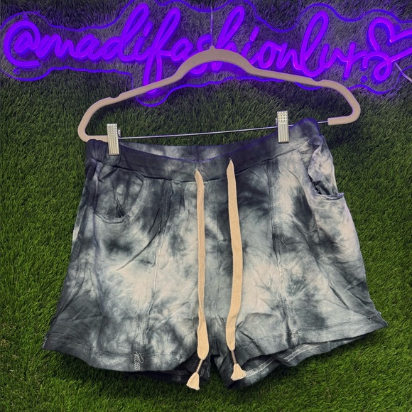 POL Pants - POL Women's Athletic Tie-Dye Shorts in Black and Cream
